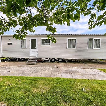 Beautiful 6 Berth Caravan With Decking At Southview Holiday Park Ref 33024O Skegness Exterior foto