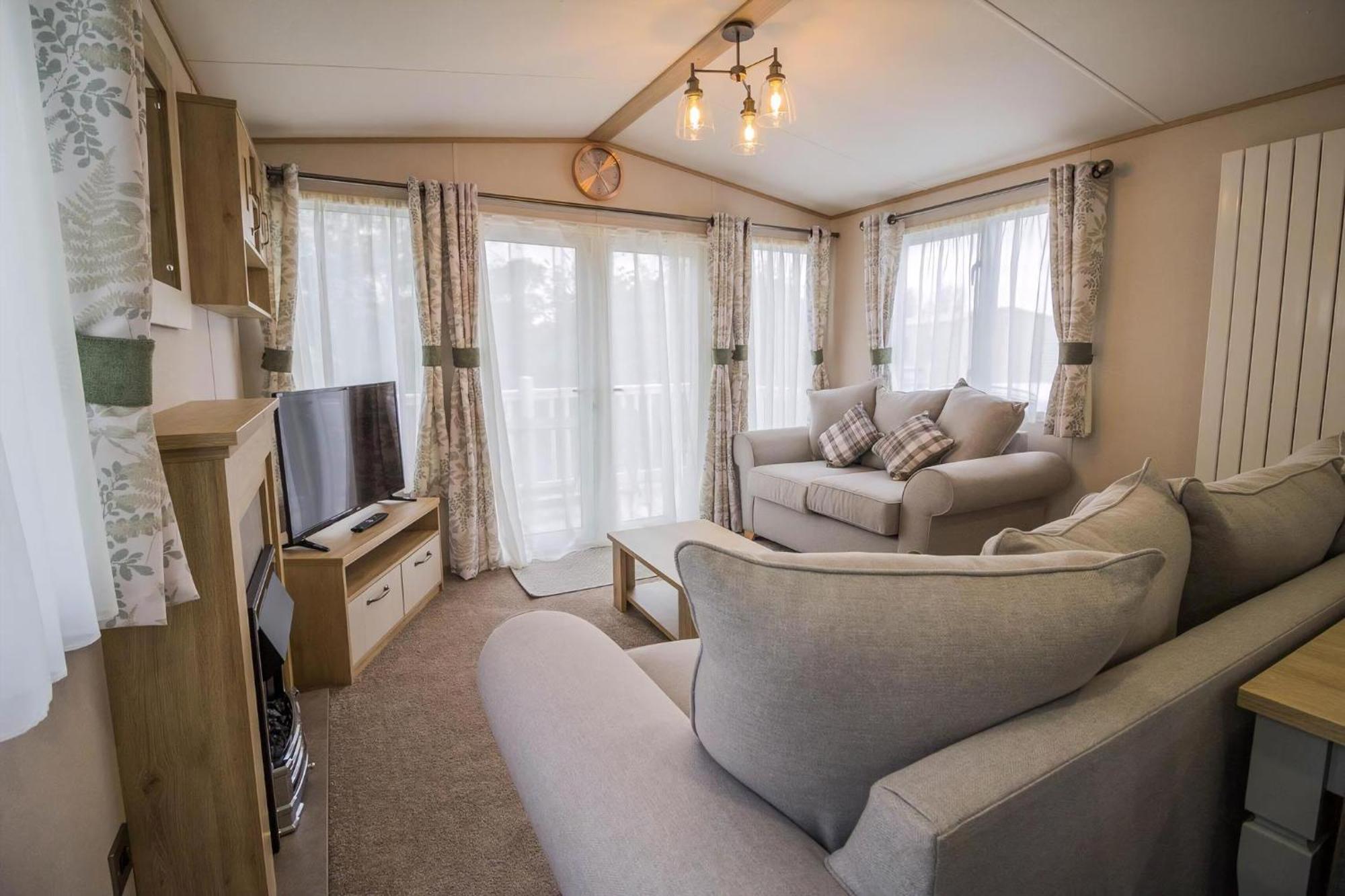 Beautiful 6 Berth Caravan With Decking At Southview Holiday Park Ref 33024O Skegness Exterior foto